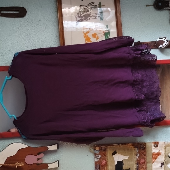 Top - Picture 1 of 3